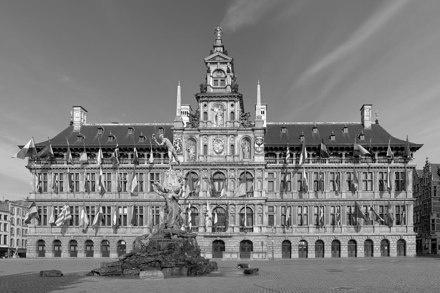 The town hall in Grote Markt with Brabo in the foreground