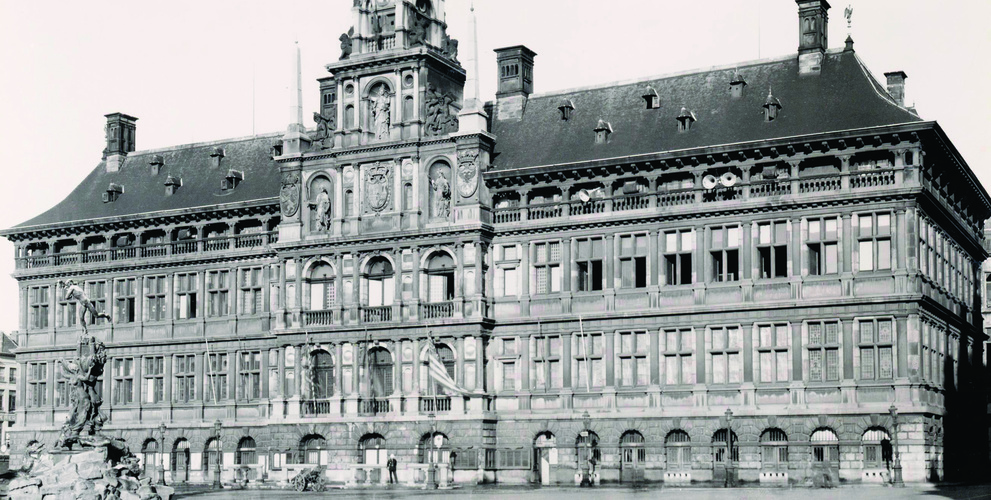 Antwerp’s city council during the occupation
