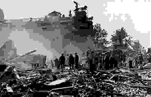 Schildersstraat is reduced to rubble because of the V bomb that hit the Royal Museum of Fine Arts